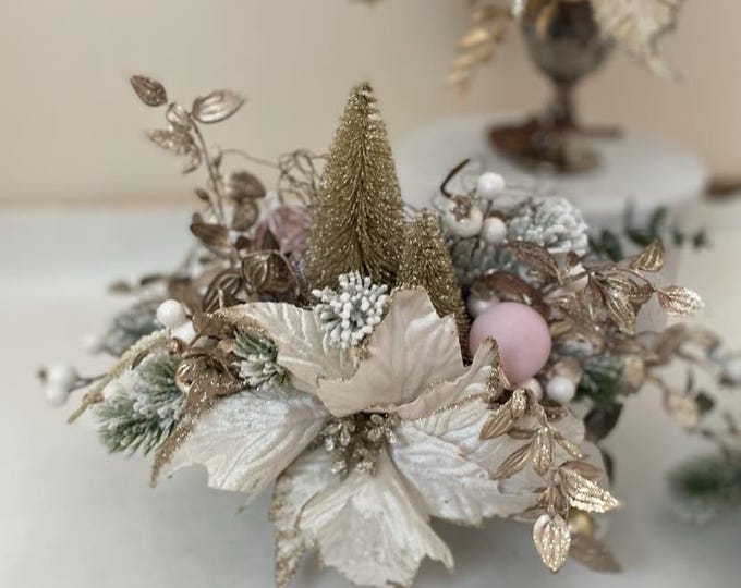 Stand for Christmas table decoration, modern centerpieces decoration, Christmas set, Christmas flower arrangement, Christmas decoration, pine cones
