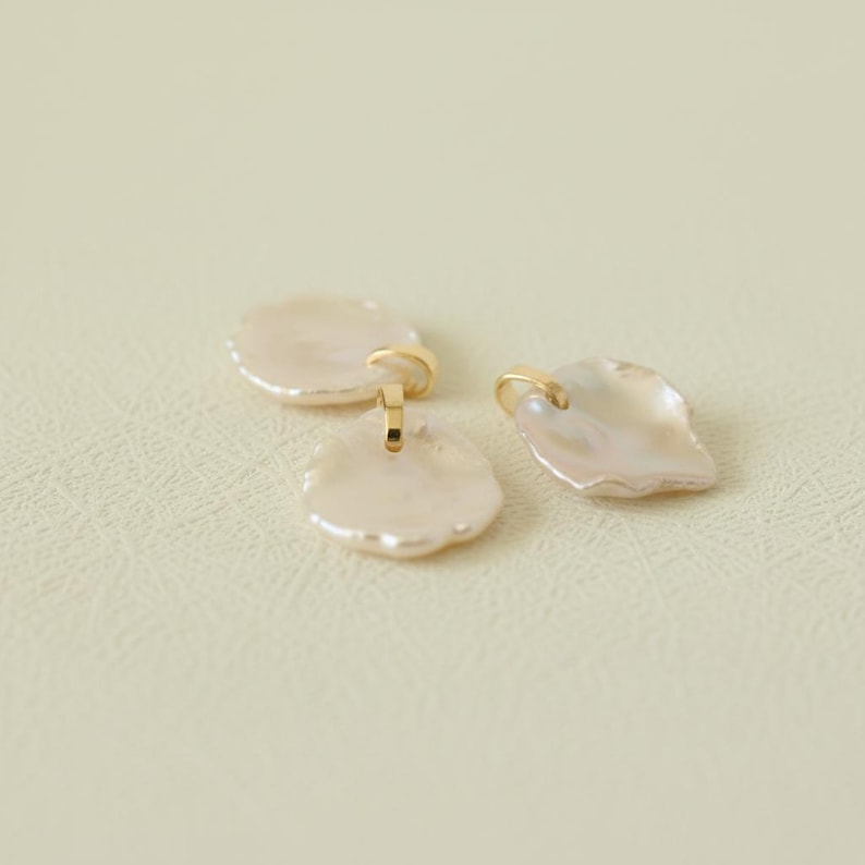 iBijoux keshi pearl necklace, pendant, pearl jewelry, baroque pearl, gold necklace, jewelry, freshwater pearl, women's jewelry, keshi pearl, gold pendant, gift for her, modern necklace, wedding gift, keshi pearl, irregular pearl, unique pendant, coastal jewelry, natural stone, freshwater pearl, layering necklace, minimalist gift, organic jewelry, pearl necklace, unique gift, gold keshi, baroque pearl supplies for making jewellery