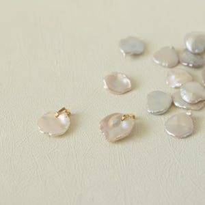 iBijoux keshi pearl necklace, pendant, pearl jewelry, baroque pearl, gold necklace, jewelry, freshwater pearl, women's jewelry, keshi pearl, gold pendant, gift for her, modern necklace, wedding gift, keshi pearl, irregular pearl, unique pendant, coastal jewelry, natural stone, freshwater pearl, layering necklace, minimalist gift, organic jewelry, pearl necklace, unique gift, gold keshi, baroque pearl supplies for making jewellery