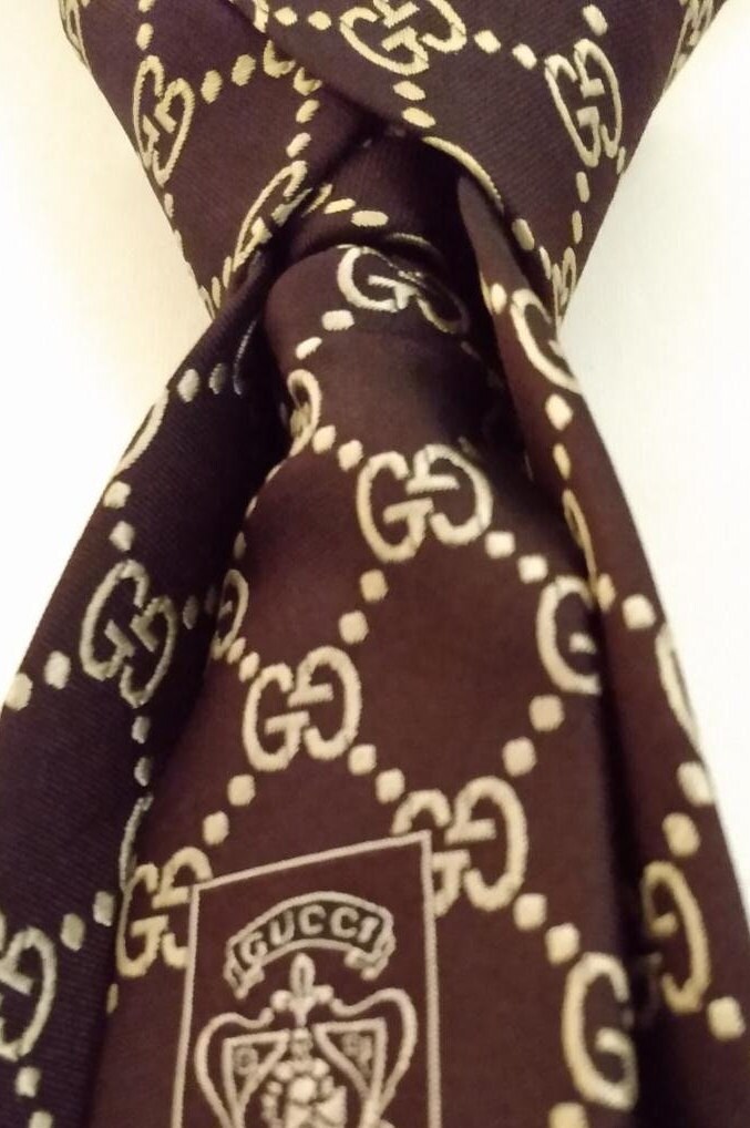 single windsor tie knot