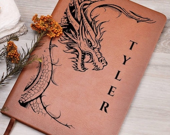 Diario de dragón personalizado, diario de mazmorras personalizado, regalo de dragón, regalo para jugador de dragón, regalo para él, diario de personajes de clases de rol