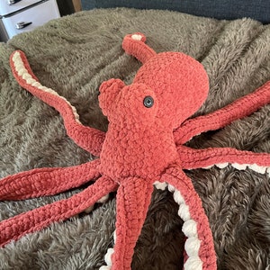 Anchor the Octopus crochet plushie