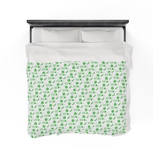 Green and White Pickleball Velveteen Plush Blanket, Pickleball Lover Gift, Cute and Cozy Pickleball Blanket, Mothers Day Gift, Fathers Day