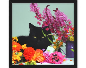 Chat noir derrière les fleurs, Art mural, Art félin, Art animalier, Décoration intérieure, Cadeau amusant