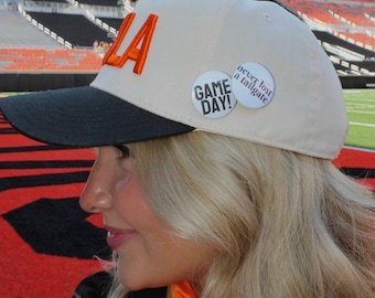 Boutons Gameday - MINI personnalisés pour chapeaux - accessoire pour casquette de camionneur - breloques pour chapeau - état de l'oklahoma - osu - boutons esprit football