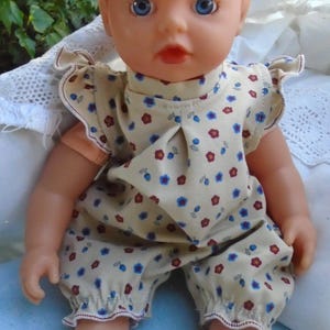 Doll romper, doll suit &quot;Mini blossoms on beige&quot; for dolls around 32 cm, Oeko-Tex Standard 100