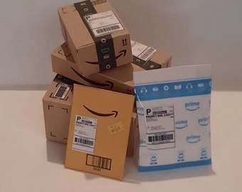 Dollhouse Miniature 5pc Amazon Mini Shipping Packages Mailers, Envelopes, Diorama, Props, 1:12 Scale