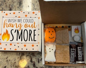 S'mores Halloween Mini Kit Party Favors with Notecard, Halloween Party Box, Halloween Party Kit, S'mores Party Favor, Smores Gift Box, Peeps