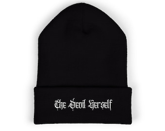Gorro bordado con la mismísima diablesa / Sombrero negro diabólico
