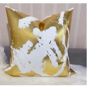 22x22 Gold Foil Pattern Pillow Cover, Luxury Gold Pillow, Gold Pillow Cover ,Gold Cushion, White and Gold Throw Pillow, White Velvet Sham,