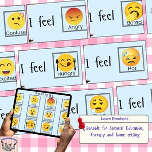 Pode incluir: Cartões de emoções com rostos de emoji e a frase "Eu sinto". Um tablet exibe uma grade de sentimentos. Um pequeno cartão diz "Aprenda as emoções" e "Adequado para educação especial, terapia e ambiente doméstico".