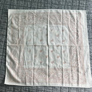 Vintage Bandana - White, Pink