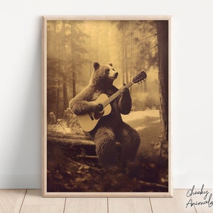 Gitaar spelende beer, grappige vintage dierenprint, foto beer, retro beer humor, vintage muurkunst, woondecoratie, printables, AI-kunst