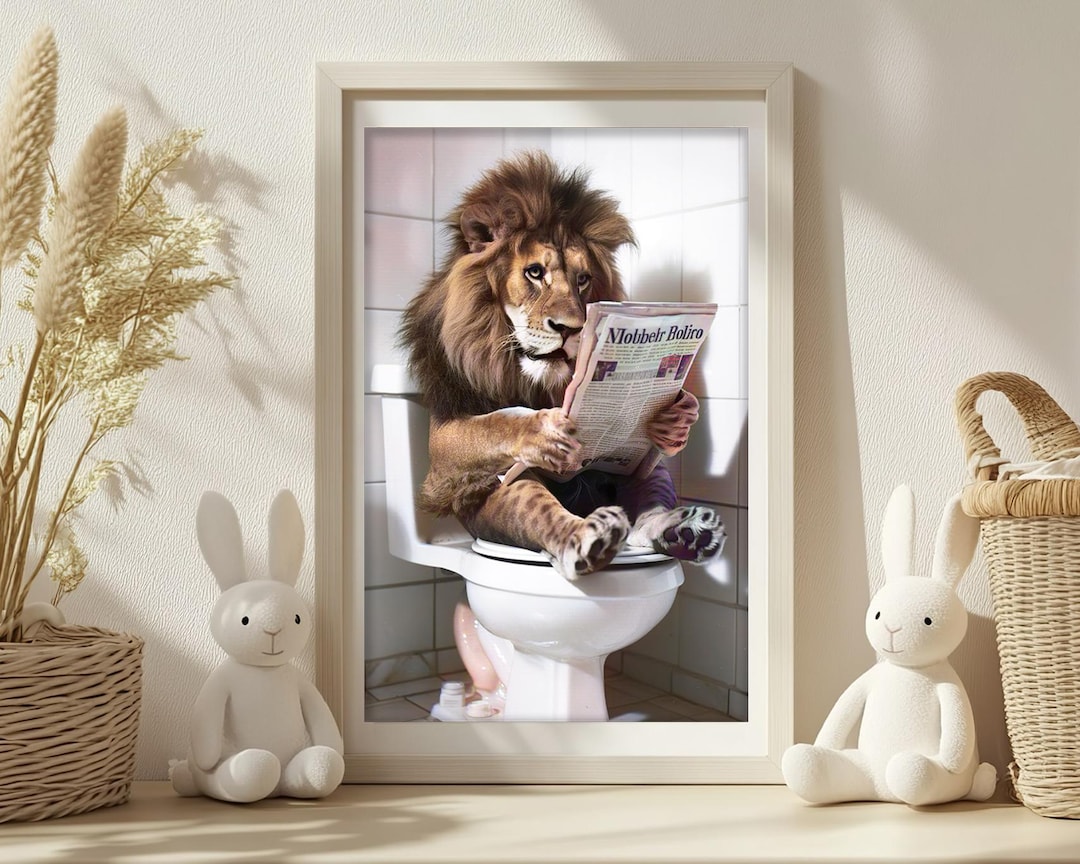 タマゴラス BEAR LION SQUIRREL plain message Funny Lion Bathroom Wall Art, Lion on Toilet Reading Newspaper