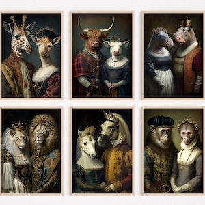 Puede incluir: Seis impresiones artísticas enmarcadas que representan retratos de animales antropomórficos con vestimenta real. Los animales incluyen una pareja de jirafas, un toro y una vaca, hipopótamos, leones, caballos y monos. Cada impresión tiene un fondo oscuro y un marco de madera.