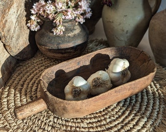 Vintage African Hutu/ Tutsi wood bowl