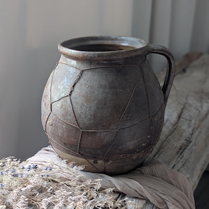 Vintage Romanian pottery/ Vintage Romanian vessel