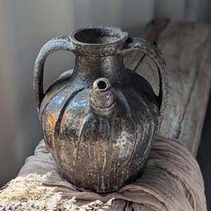 Ancien récipient émaillé du XIXe siècle / verseur en poterie française avec poignées