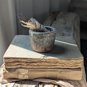Kleine vintage stenen kom/ kleine vintage augurkpot