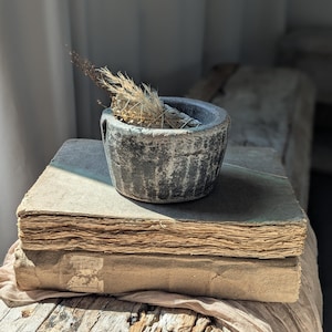 Kleine vintage stenen kom/ kleine vintage augurkpot