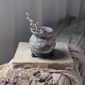 Small vintage clay vessel/ Mini vintage clay pot with stand