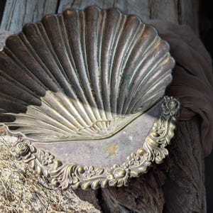 Antique English Silver plated Shell dish tray/ English Silver Shell bowl
