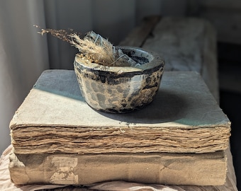 Small vintage stone bowl/ Small vintage pickle pot