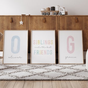 Arte de pared personalizado para hermanos, hermano y hermana, arte de arcoíris, póster personalizado para hermanos, los hermanos son los mejores amigos