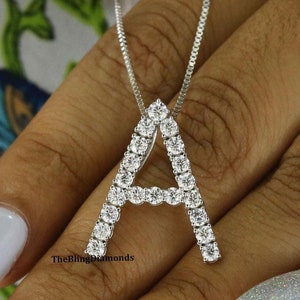 Colgante con inicial de diamante, colgante de oro blanco de 14 k, colgante personalizado, colgante con dije de letra "A", colgante clásico de moissanita, regalo de cumpleaños