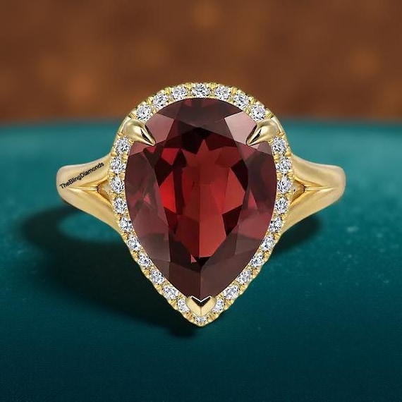 1月の誕生石ティアドロップリング、11 x 9 mmレッドガーネットペア