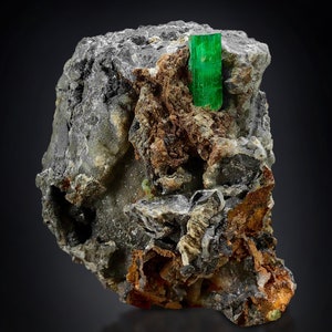 Natural Emerald Crystal Specimen on Matrix, 201-Gram, Rare Mineral Specimen