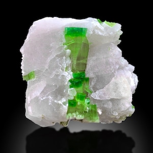 Green Watermelon Tourmaline Crsytal on Quartz, Tourmaline Crystals Specimens, Tourmaline with Quartz, décoration