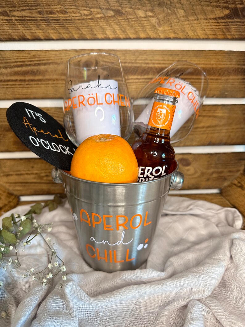 personalisiertes Geschenkset Aperol Aperölchen Holy Aperoli Mädelsabend Freundinnen Geschenk Mitbringsel Bild 2