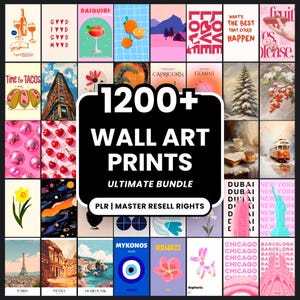 Könnte beinhalten: Eine Sammlung von über 1200 Wandkunstdrucken mit verschiedenen Designs und Themen. Die Drucke umfassen Bilder von Cocktails, Essen, Landschaften und inspirierenden Zitaten. Die Worte "1200+ WALL ART PRINTS ULTIMATE BUNDLE" sind prominent dargestellt.