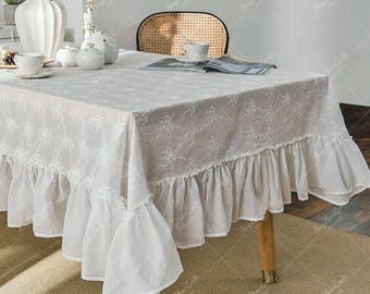 Mit Blumen gestickte Tischdecke, romantische weiße Tischdecke mit gekräuselter, eleganter Baumwolltischdecke