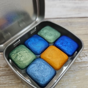 Ensemble tortue de mer | Aquarelle faite main | Mica métallisé | Ensemble de demi-casseroles de 2 ml | Demi-quartier de 1 ml | Jeu de cartes à pois