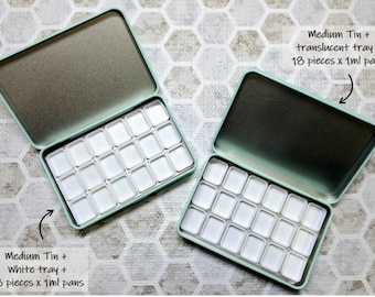 Medium Green Magnetic Metal Hinged Tin Case | Watercolor Palette | Watercolor Pans Storage