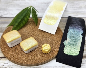 Straw | Handmade Watercolor Paint | Colourshift | Paw Sampler | 1ml Quarter Pan | 2ml Half Pan | Dot Card