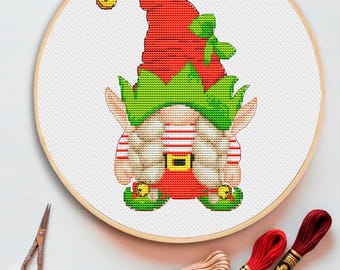 Patrón de punto de cruz navideño de elfo gnomo (descarga en PDF)