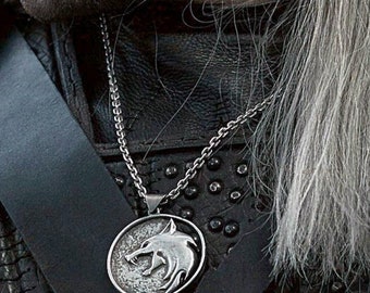 Wolf head medallion necklace, Geralt from The Witcher cosplay, werewolf pendant, storage bag