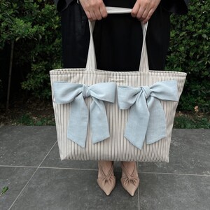 Easy Quilted Tote Bag with Bows – Sewing Pattern & Video Tutorial