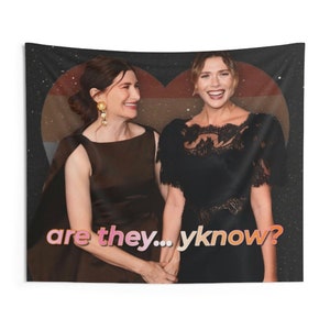 Elizabeth Olsen & Kathryn Hahn  LGBTQ+ twitter meme Tapestry