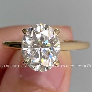 3 kt ovale moissaniet verlovingsring: solitaire verborgen halo, diamanten op griffen