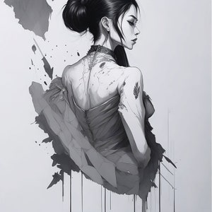 Op de afbeelding: Een zwart-witte illustratie van een vrouw met donker haar dat in een knotje is geknoopt. Ze draagt een strapless jurk en heeft een veertattoo op haar arm. De achtergrond is een grijze wasbeurt met zwarte inktvlekken.