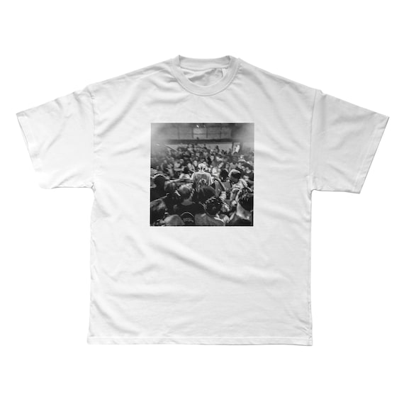 【UK購入品】Fred again.. Tシャツ 新品未使用 UK購入品】Fred again.. Tシャツ 新品未使用 - メルカリ