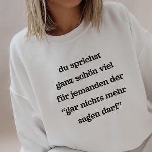 Lustiges feministisches Sweatshirt, Unisex Deutscher Statement Pullover, Antirassistische Kleidung, Gender Fluid Shirt, Feminismus Shirt, Queer Deutscher Pullover,