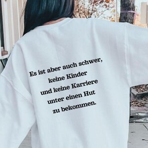 Rolig unisex tysk tröja med ryggtryck, rolig tysk statement-tröja, cool present till singlar, barnfri tröja, ironisk lösare skjorta