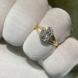 Handcrafted 2.2 CT Oval Moissanite Ring • Split Shank Dainty Wear Classic style Engagement Ring