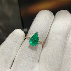 Most Beautiful Emerald Ring, Colombian Pear Shape Gemstone Engagement Ring with Pave Moissanite Diamonds, solid gold jewelry