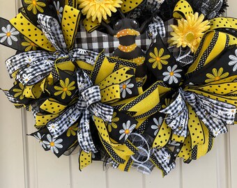 Bee wreath